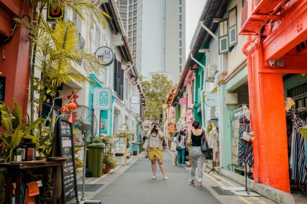 Clan Associations in Singapore: How Migrants Built New Communities