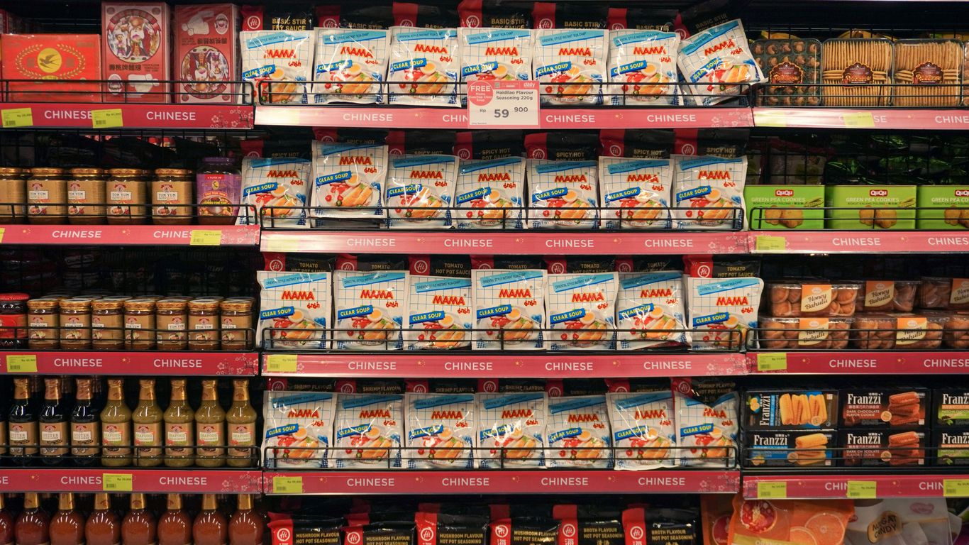 Singapore Wet Markets: The Sounds, Smells and Rituals of Neighbourhood Life